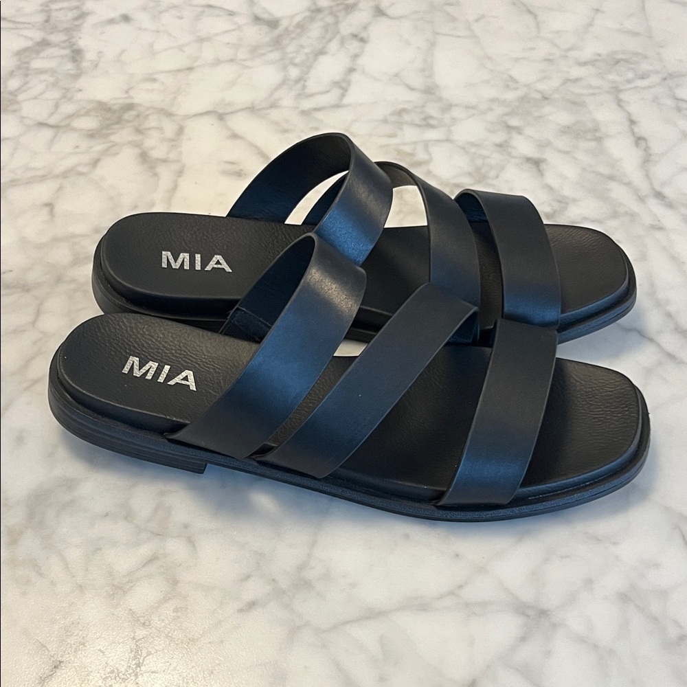 MIA Midnight Black Slide Sandals Size 6.5
